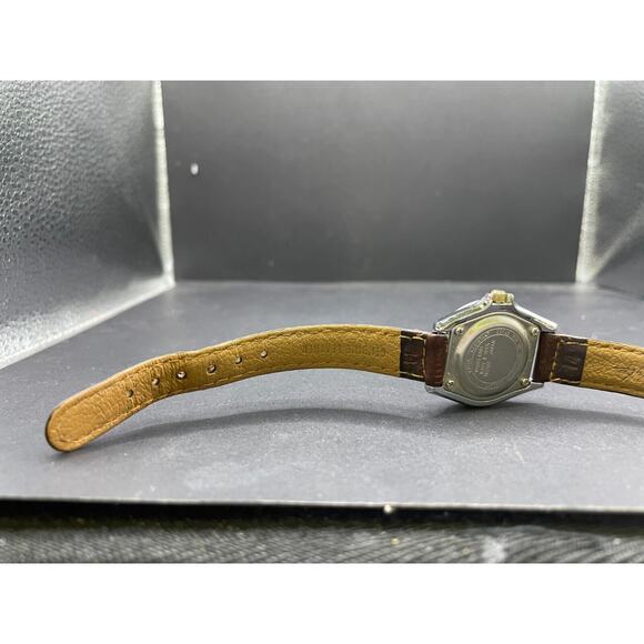 Vtg Freestyle Watch Women Silver Gold Two Tone Brown Leather Band 300 Ft WR